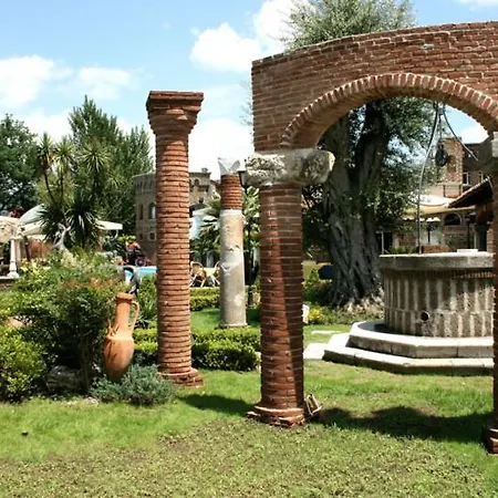 Arco Di Magliano 3*