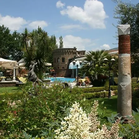 Arco Di Magliano Resort 3*